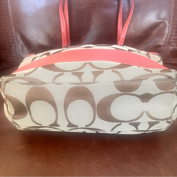 Coach Monogram Logo Printed Canvas Patent Leather Trimmed Medium Size Tote Bag - Picture 4 of 12